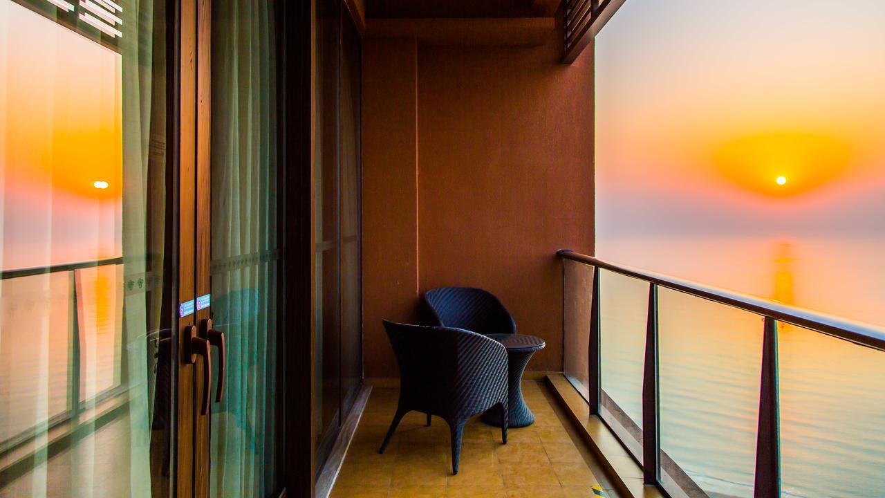 Qingdao Mangrove Tree Resort World - Red Coral Hotel Jiaonan Exterior foto
